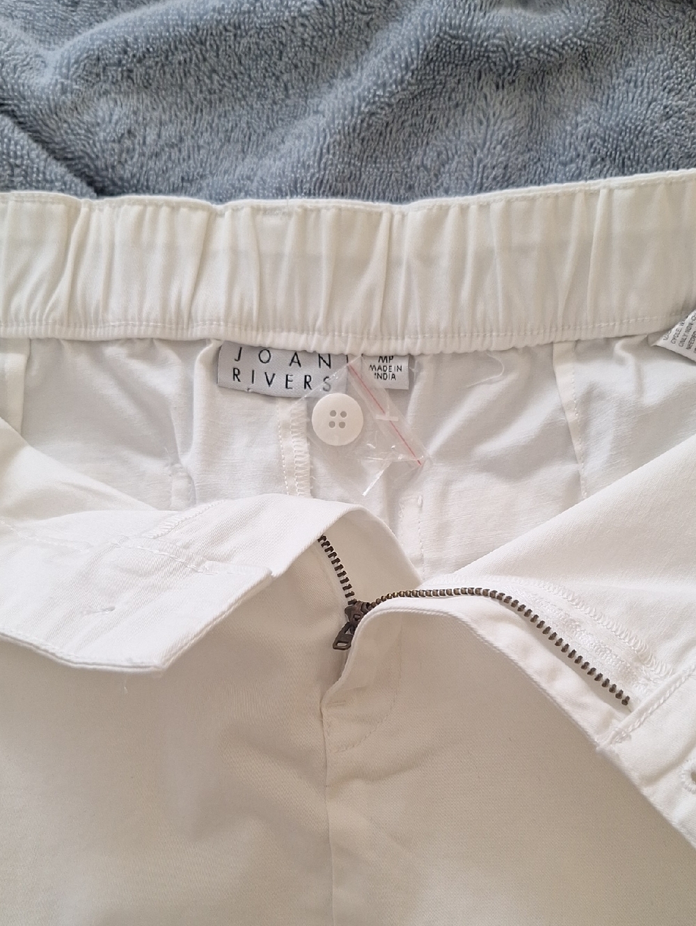 White Knee Length Skirt Medium M Petite P Slim Skirt 21in Stretch - Picture 9 of 9